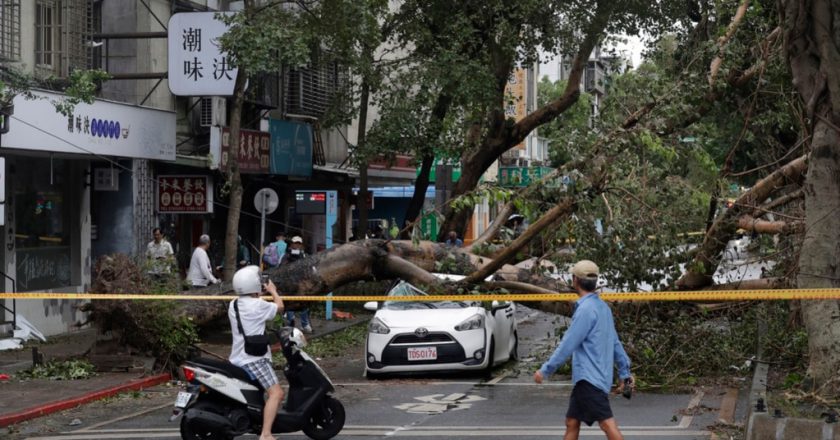 Tropical Storm Kong-rey threatens Shanghai and China's coast