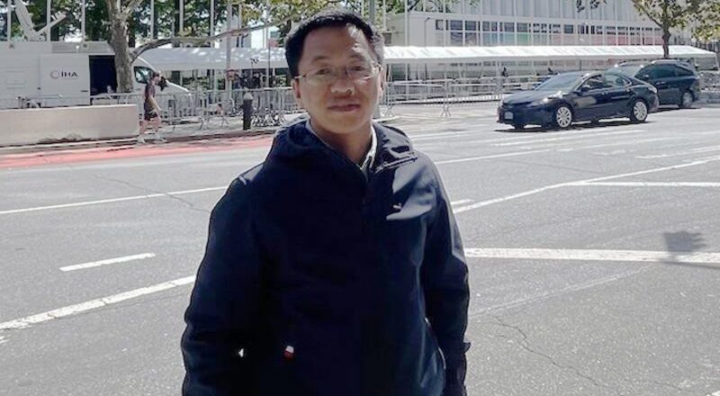 Chinese dissident Xu Zhiyong on hunger strike over prison treatment