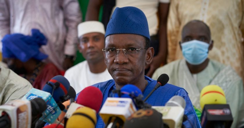 Mali: Civilian PM asks junta to discuss end of transition period